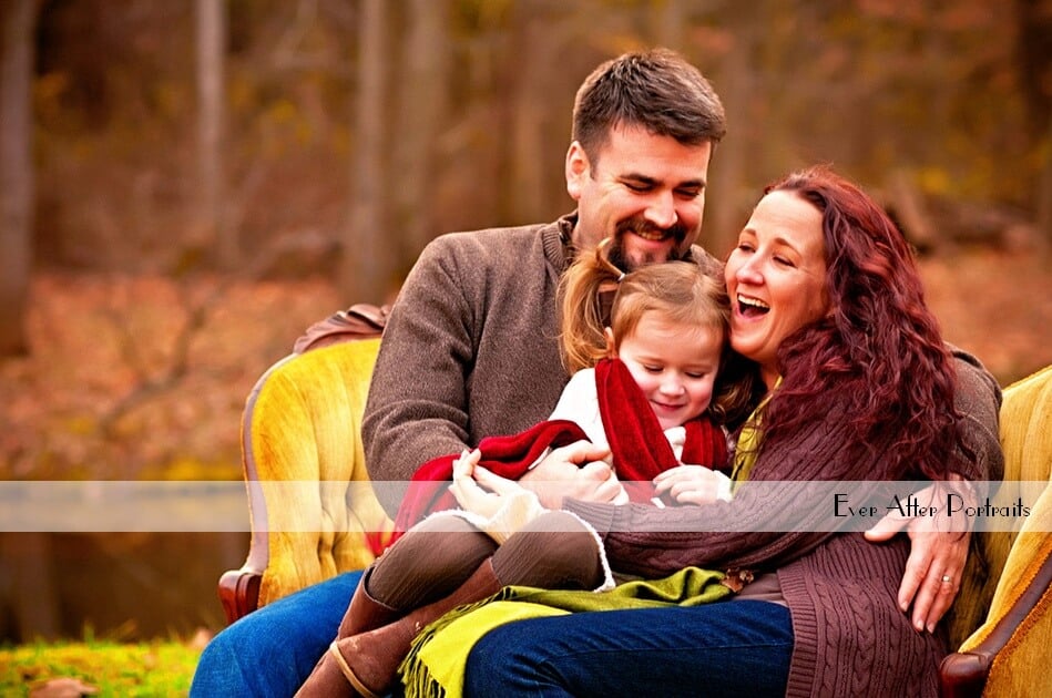 What are candid family portraits? | Northern VA Family Photographer