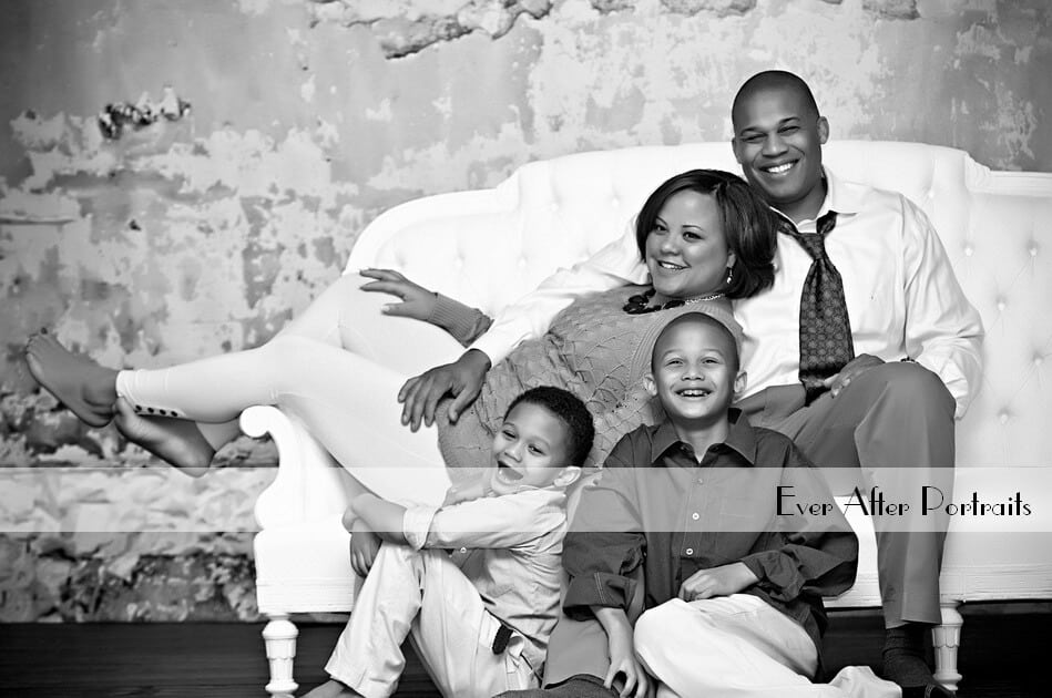 How to Dress for a Black and White Portrait Session | Northern VA Family Photographer