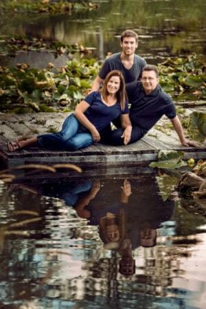 family-portrait-photographer-min